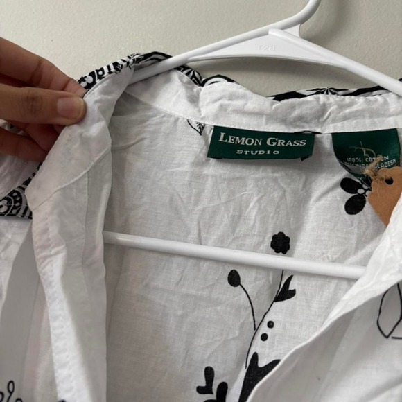 Vintage Cotton Retro Floral Sheer White and Black Button Down Top - Size Large - Picture 5 of 8